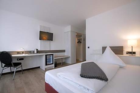 Classic Single Room