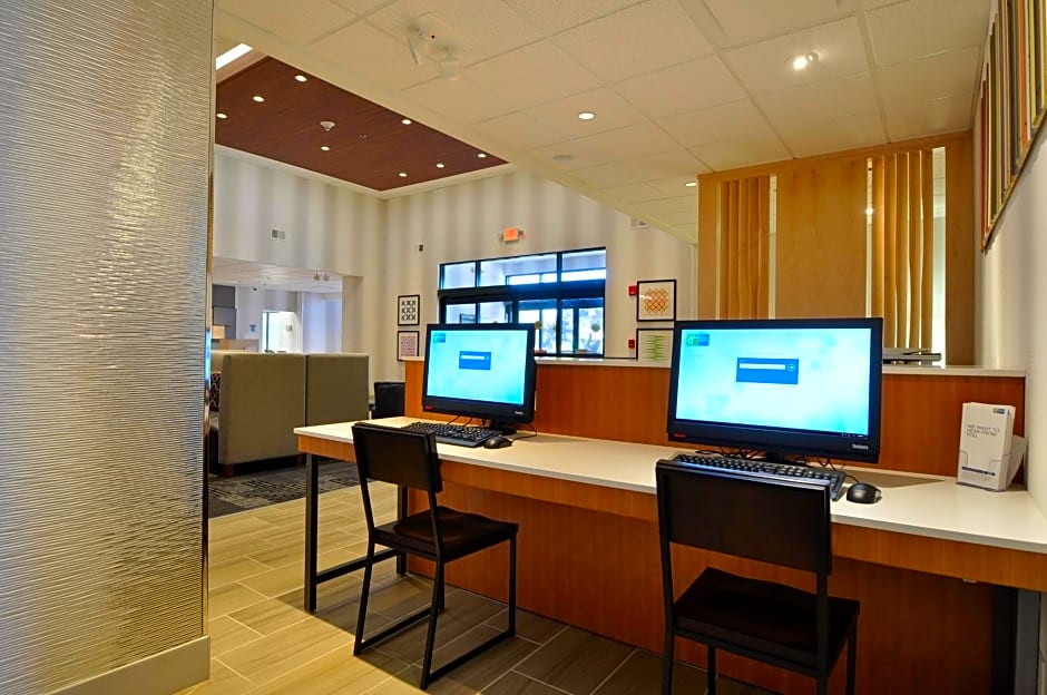 Holiday Inn Express Quantico - Stafford By IHG
