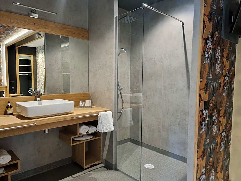 Logis Hôtel Restaurant La Brasserie