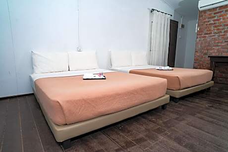 Quadruple Room with Sea View