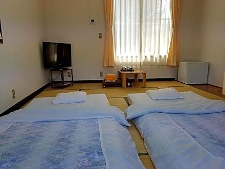 Japanese-Style Quadruple Room with Shared Bathroom - Non-Smoking