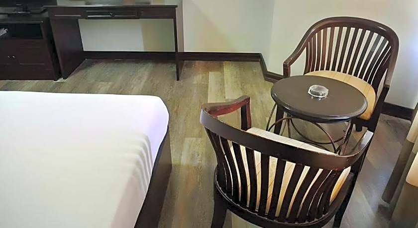 Royal Diamond Hotel (SHA Plus)