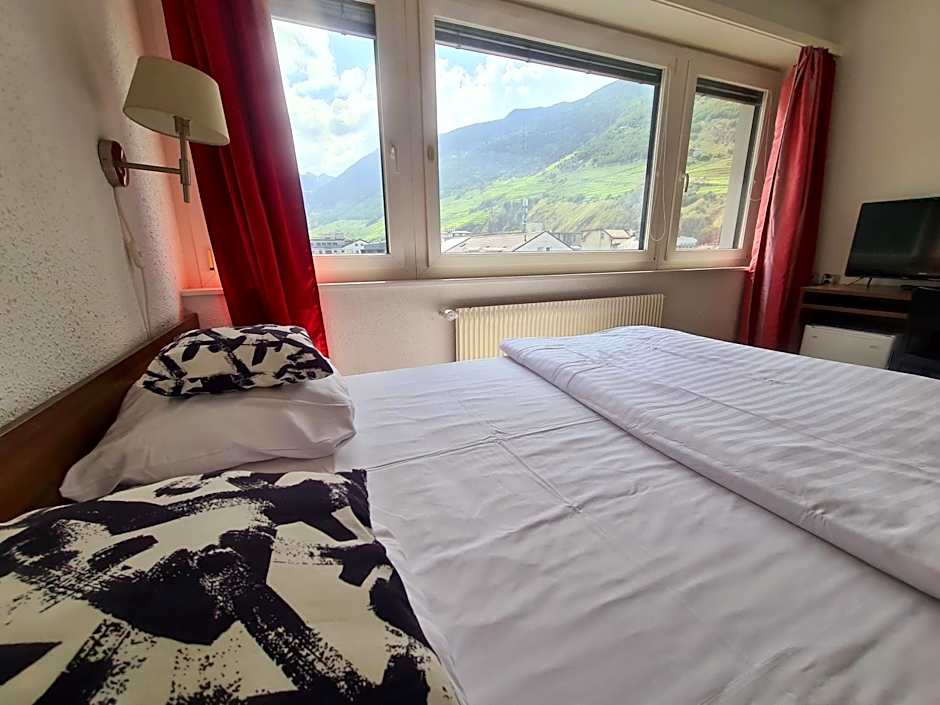 Hôtel de la Poste Martigny - City Center