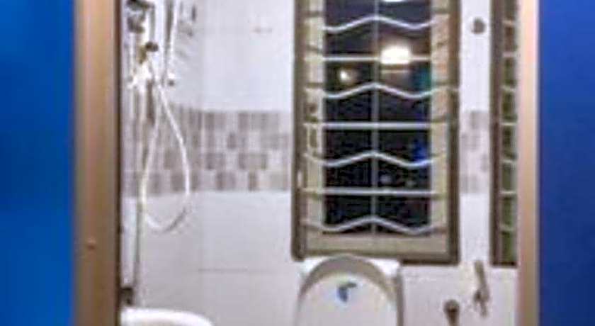 RAINFOREST Budget Stay