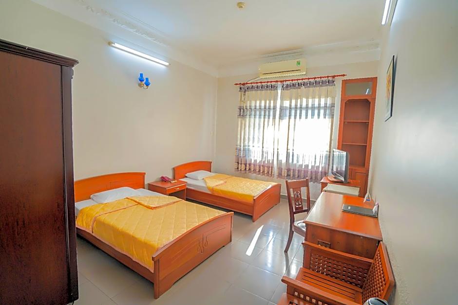 Hoa Binh 2 Hotel