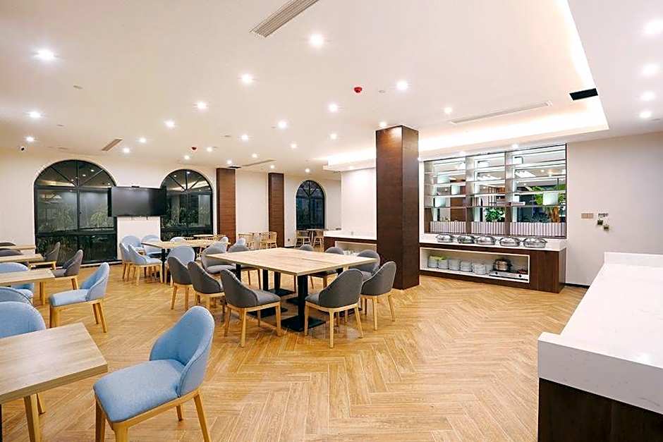 GEM Hotel Ningbo Jiangbei District Hongtang Haide Square