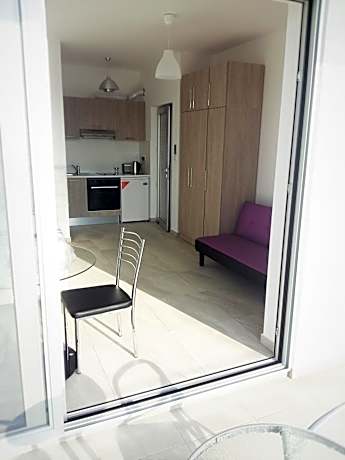 Deluxe Studio with Sea View - Upper Floor