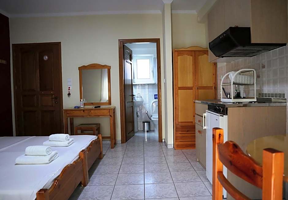 Delphin Rooms Sivota