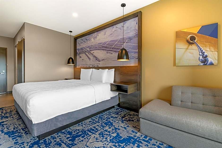 Best Western Plus Marquette Hotel & Suites