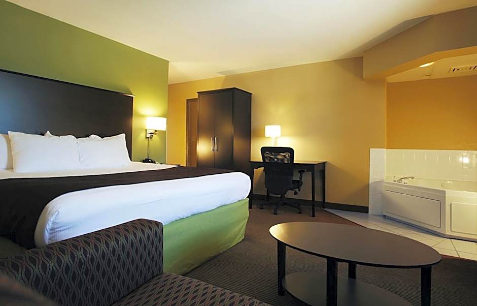 AmericInn by Wyndham Okoboji