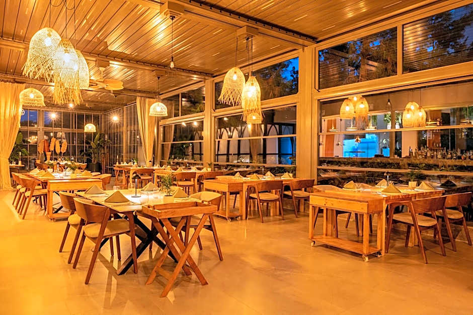 Nirvana Cosmopolitan