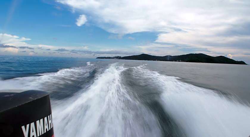 Runa Group House Samed 