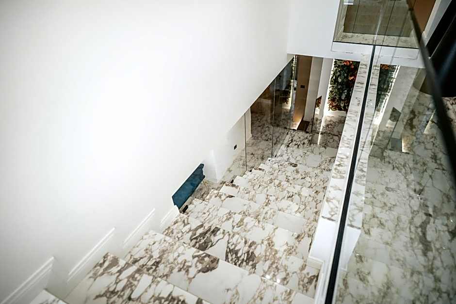 POETICA BOUTIQUE SKY HOTEL