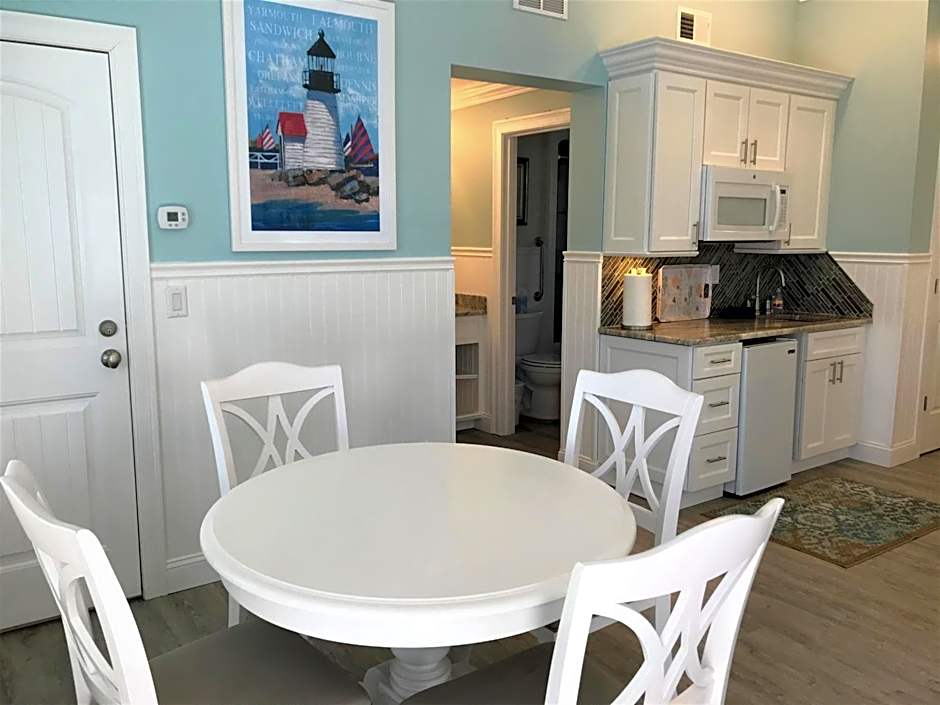 Falmouth Heights Motor Lodge