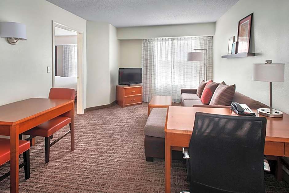 Photo 1 of 2 of 1 Queen Bed Suite
