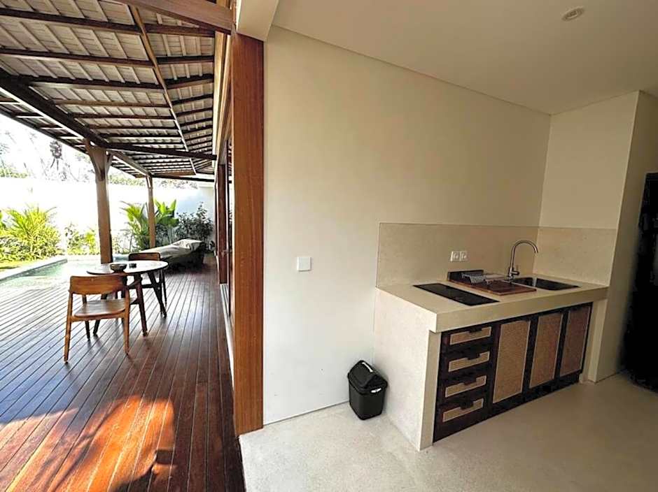 Di Cappio Studio Uluwatu