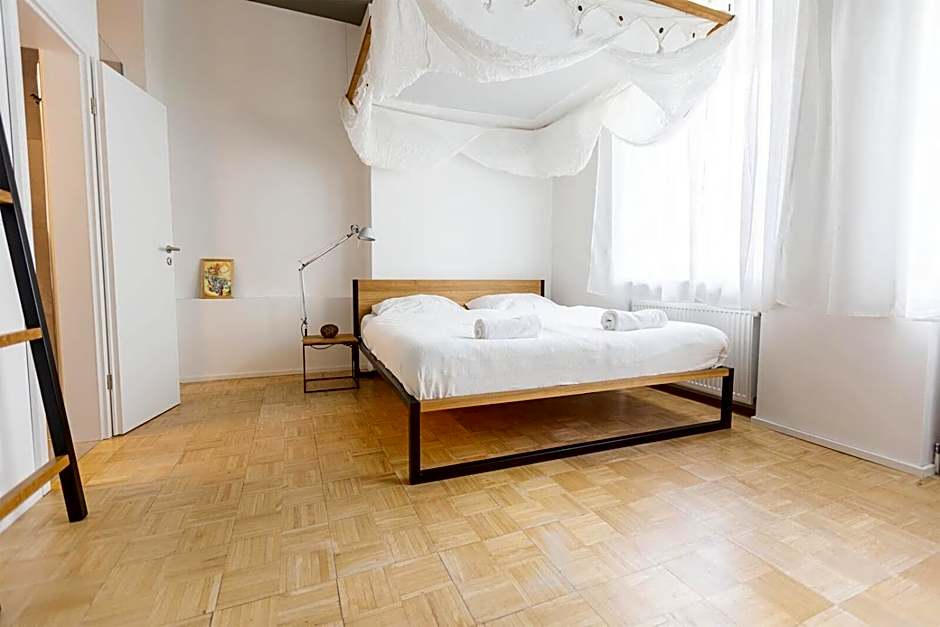 Green Residence Boutique Lofts & Villa am Park