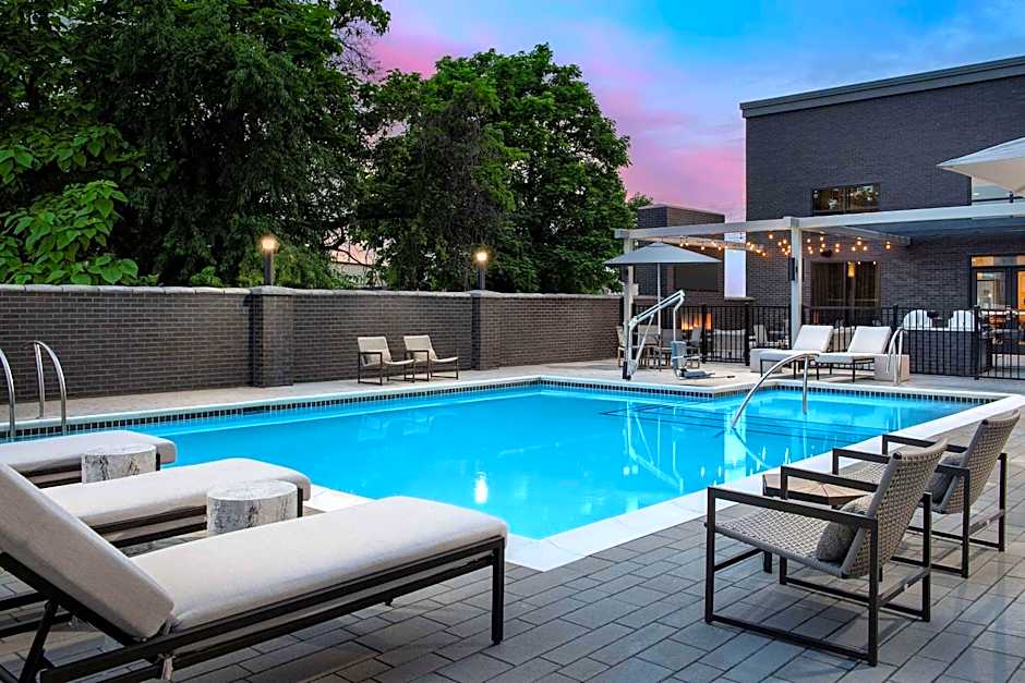 Homewood Suites by Hilton Louisville Airport