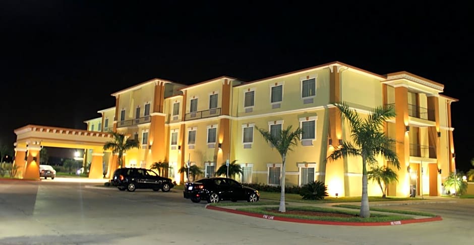 Super 8 by Wyndham Hidalgo/McAllen Area
