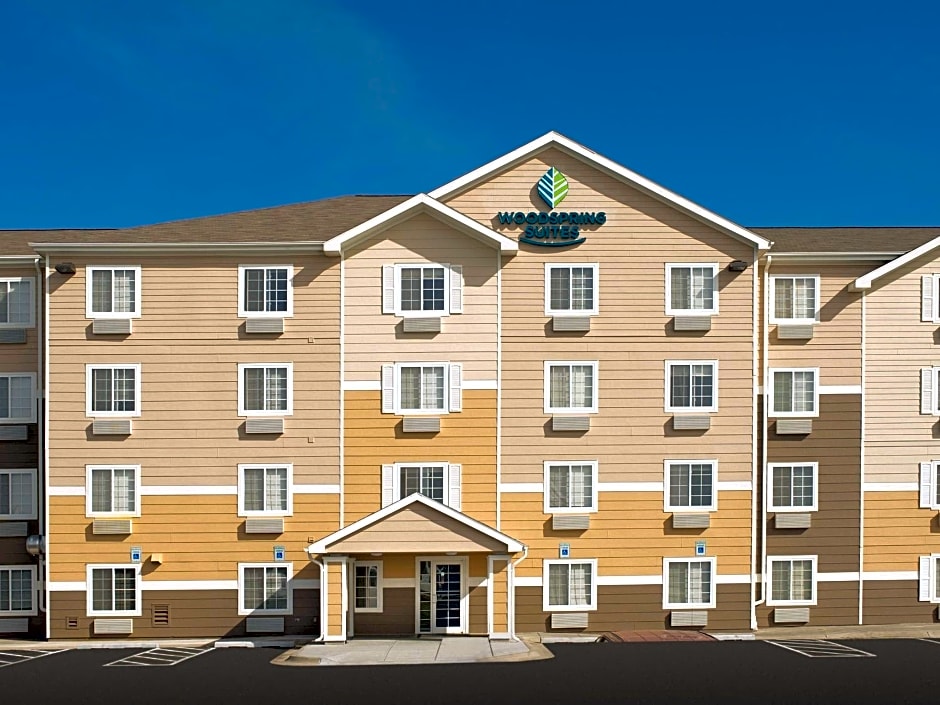 WoodSpring Suites Lincoln Northeast I-80