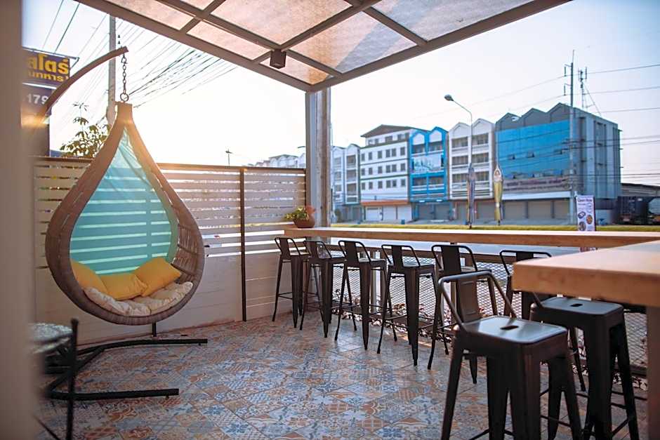 SLEEP TO FLY HOTEL & HOSTEL suvarnabhumi airport