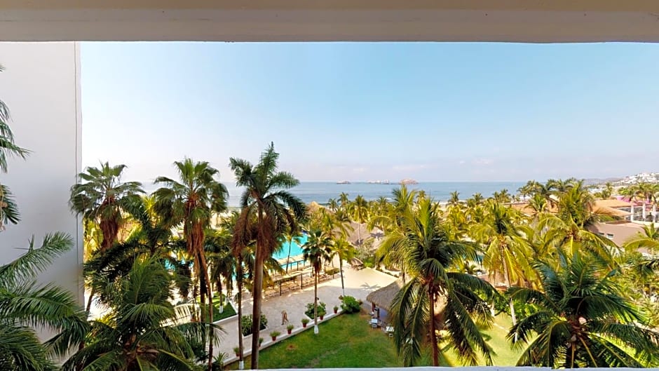 Park Royal Beach Ixtapa - All Inclusive