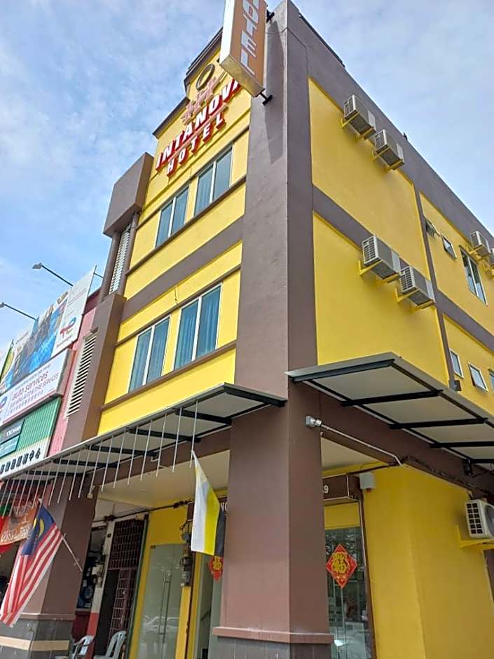 Intanova Hotel