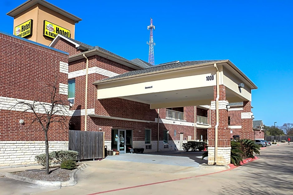 The Bungalows Hotel & Event Center at Lakeline Austin / Cedar Park