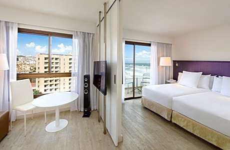 Suite with Side Sea View