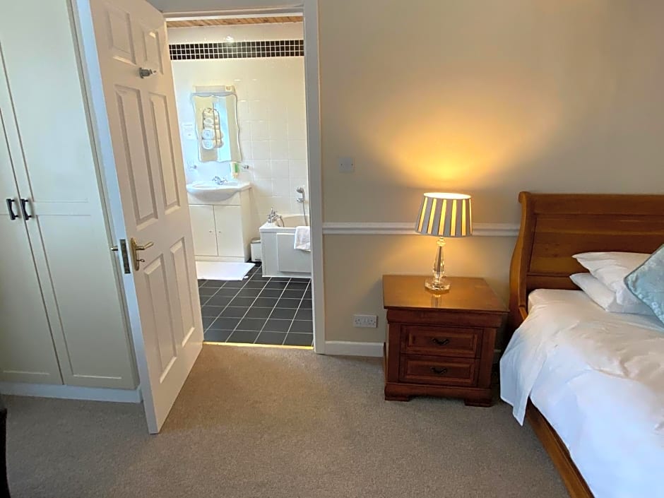 Ardmore House – Clifden
