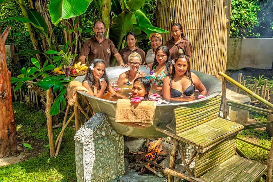 Camotes-Hidden-Huts