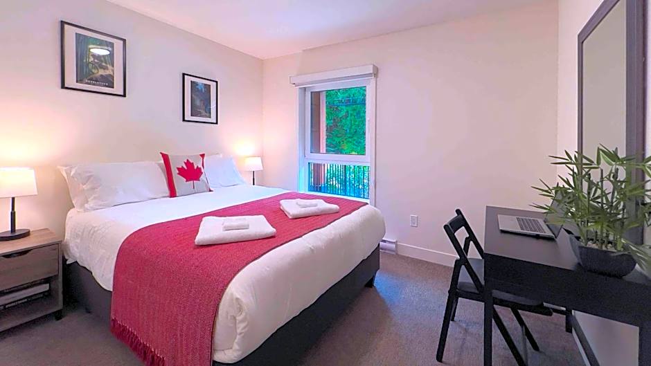 Al's Escape by Revelstoke Vacations