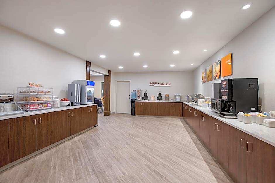 Comfort Inn & Suites