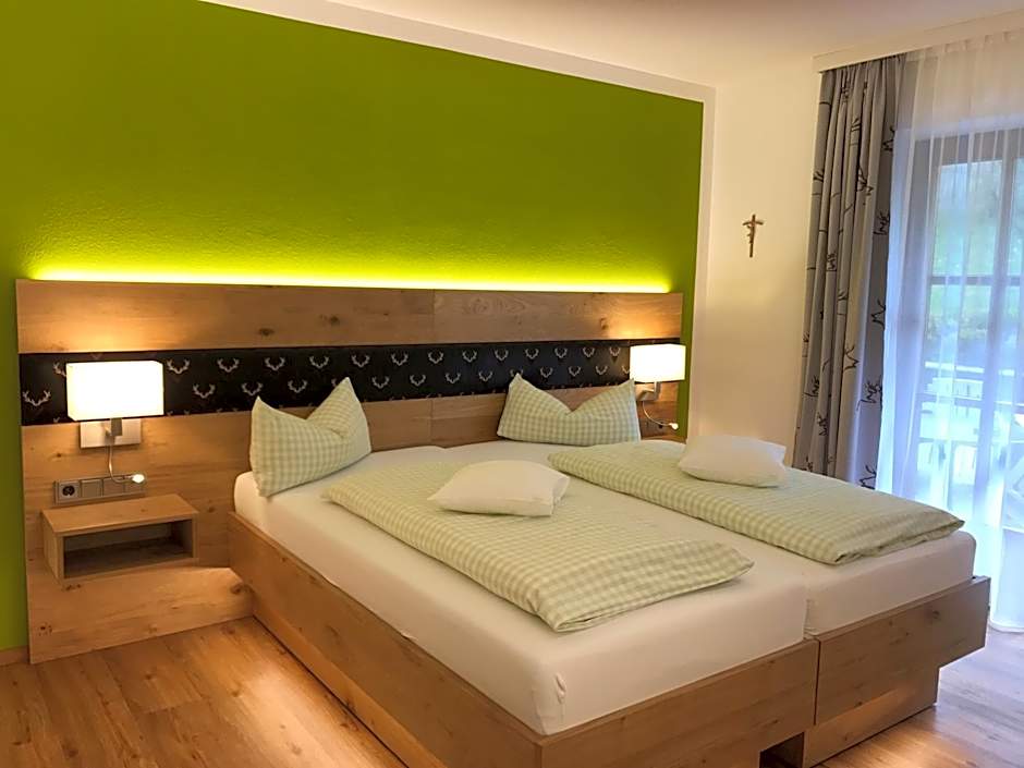 Hotel am Wiesenhang - Garni