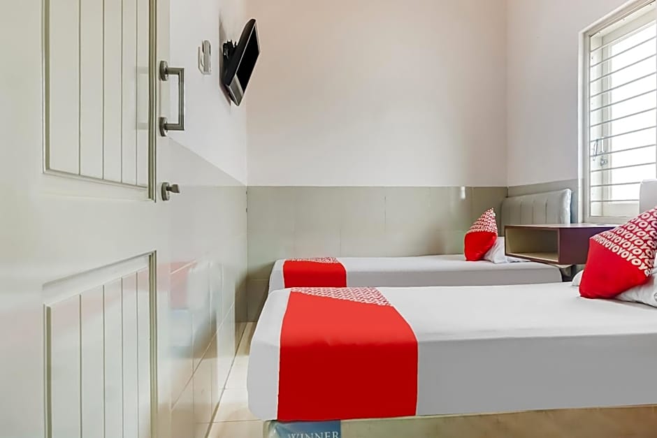 OYO 91316 Hh Guest House Makassar