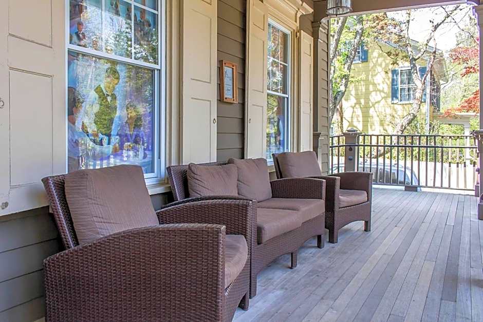 The Peacock Inn, an Ascend Collection Hotel