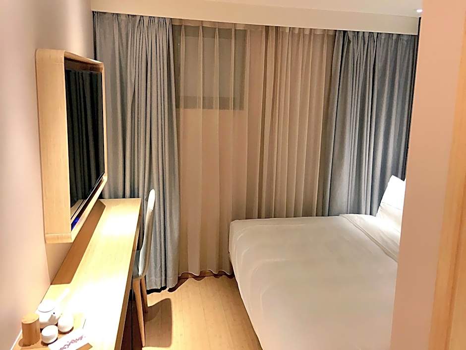 JI Hotel Shanghai Xuhui Yueyang Road