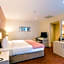 The Grand Gloria Hotel