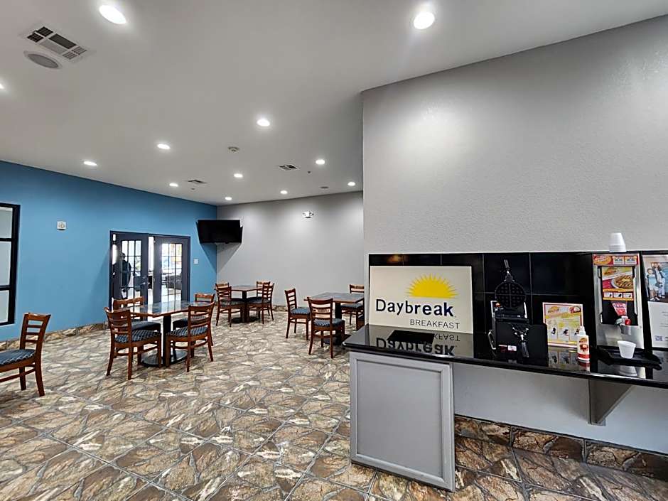Days Inn by Wyndham Kemah