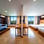 Two Y Hotel