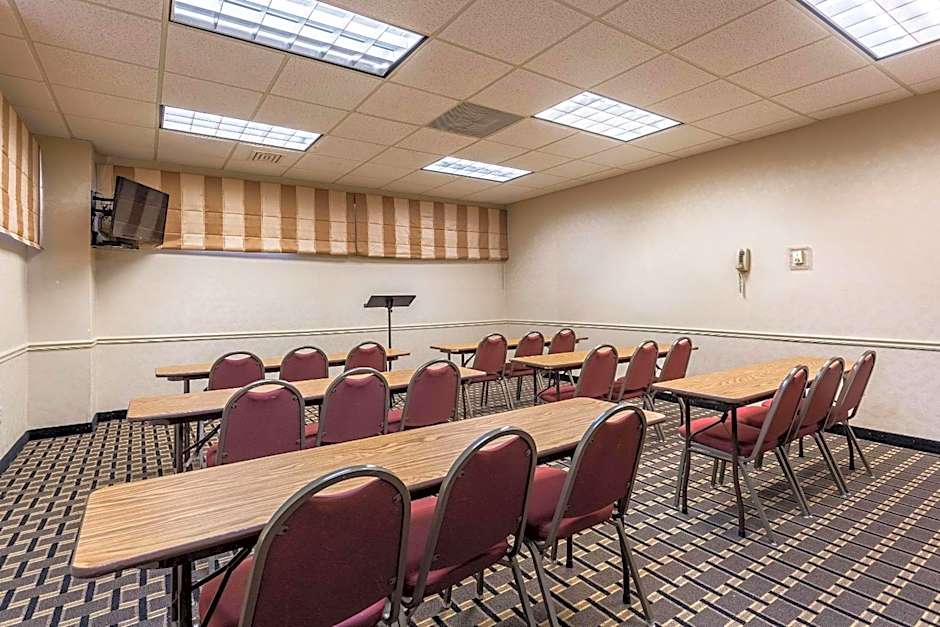 Quality Inn Tupelo Central