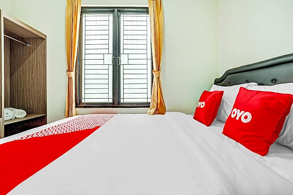 OYO Life 90211 I-sidji Inn