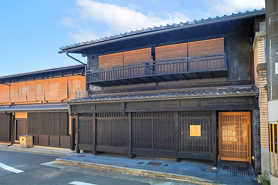 Rinn Machiya Kuon