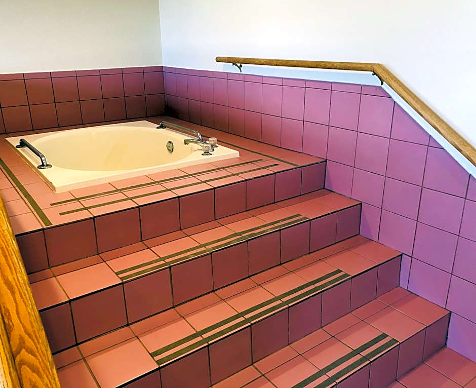 Super 8 by Wyndham Salmon Arm