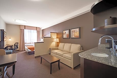 Premium Queen Suite