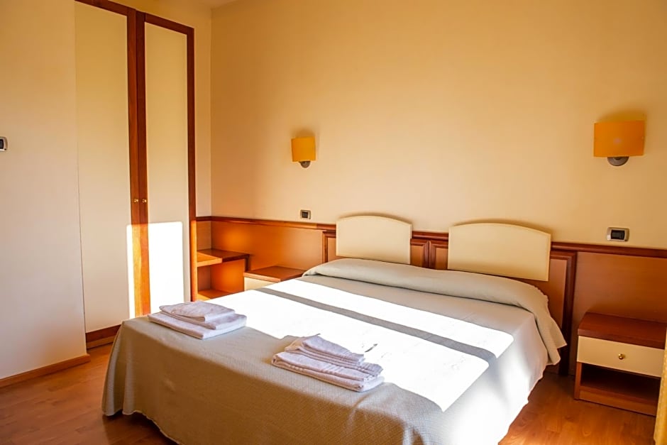 Hotel Ostello Settecolli Sport