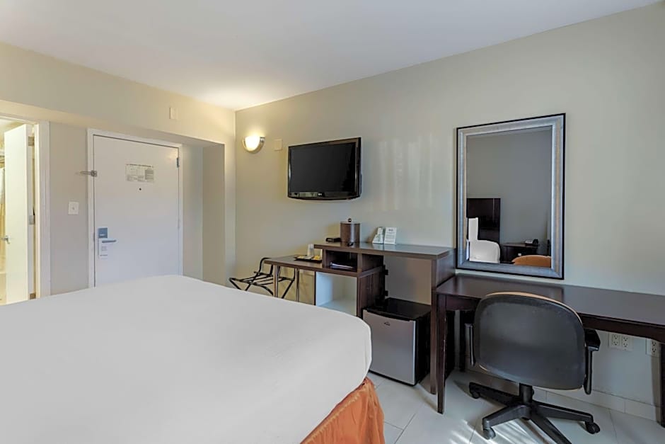 Best Western Plus Brooklyn Bay Hotel