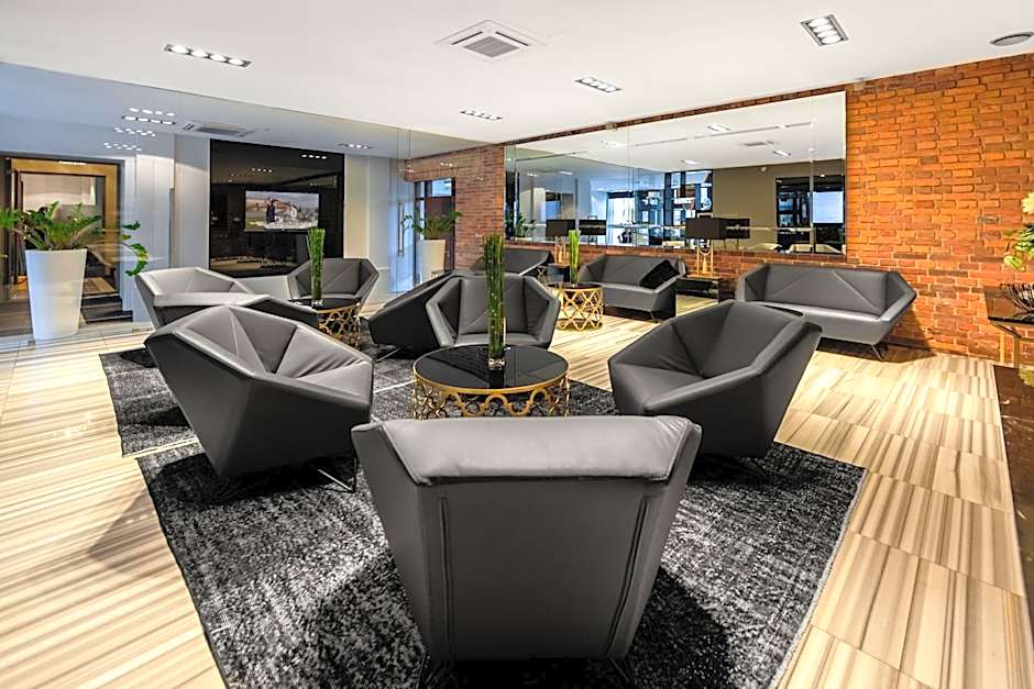 Queen Boutique Hotel