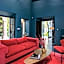 Villa Garita, 6BR Designer Villa with Heated Pool in Centro