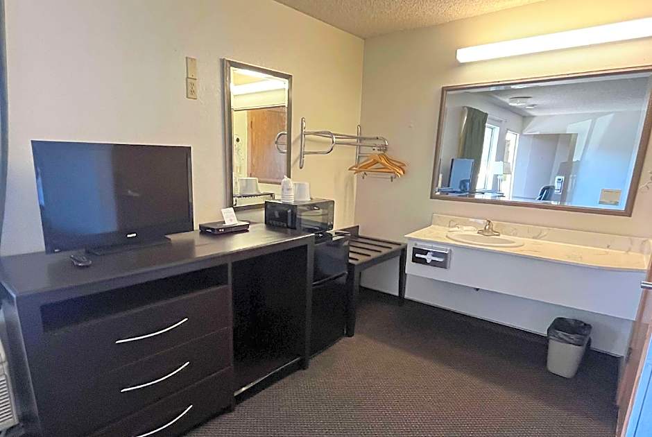 Super 8 by Wyndham Red Bluff